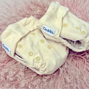 ♥️ 2-pack Grovia Hybrid Cloth Diapers in Vanilla - waterproof insert